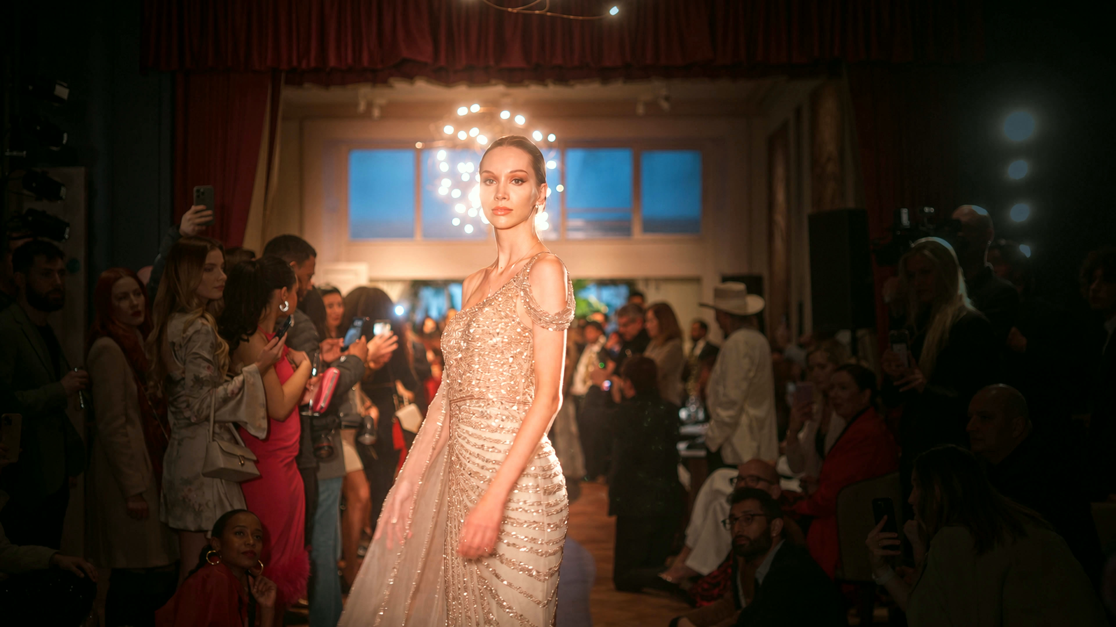 Fashion film frame from Sanz Couture by Frame Proscenium